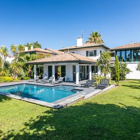 Villa Easy Clés- Contemporary With Heated Pool *